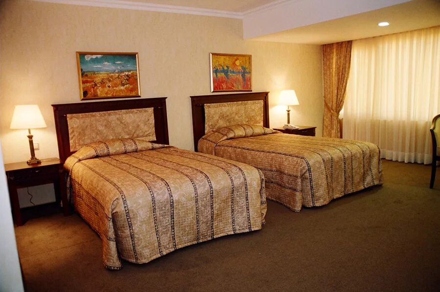 Бронирование отелей ташкент. Grand hotel ташкент. grand mir hotel. grand mir hotel tashkent. гостиница гранд ташкент в ташкенте.