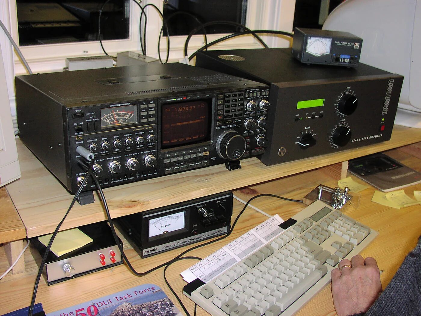 Icom ic-781. Icom ic-732. Трансивер Icom. Радиолюбительский трансивер ft 740. Авито купить трансивер кв бу для радиолюбителей