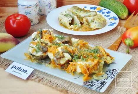Вкусный хек в духовке с овощами