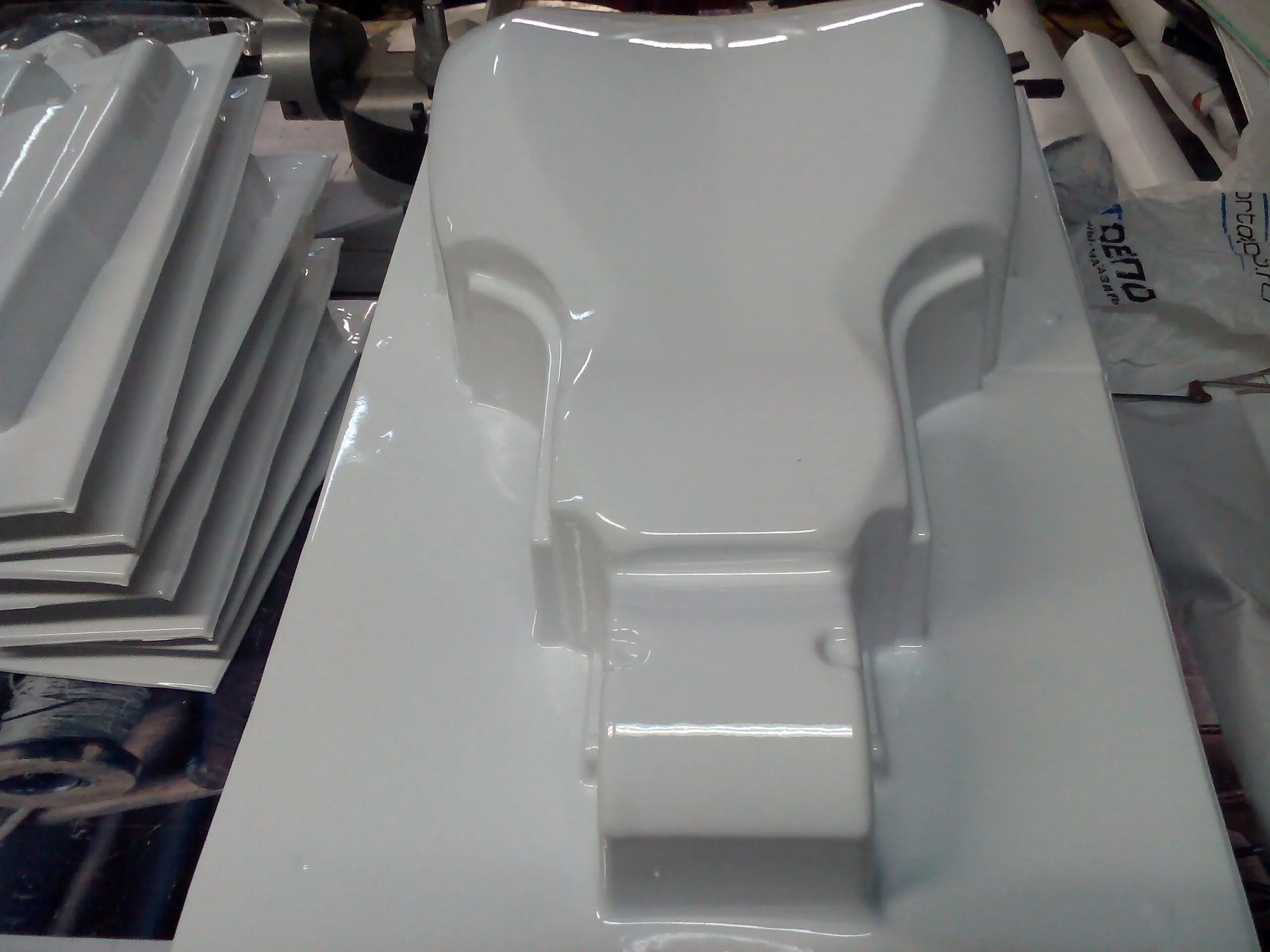 Вакуумная формовка абс. Формовка абс пластика. вакуумная формовка корпуса из пластика. формы для вакуумной формовки пластика. термоформовка пластика.