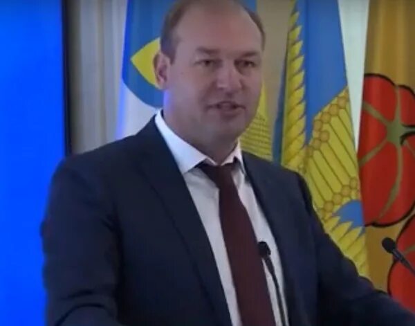 Володина отстранили от должности. Володина отстранили от должности. Отстраненные от должности зеленским друзья фото. Володина отстранили от должности. Володина отстранили от должности.
