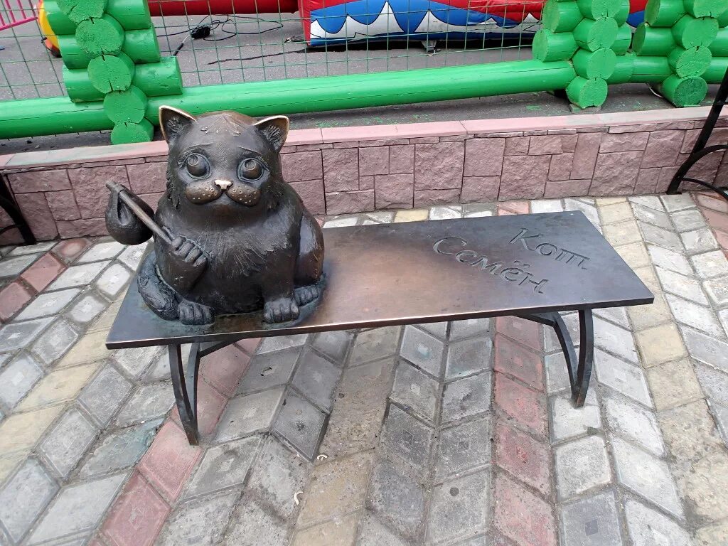 Кот семён мурманск. Памятник коту семёну в мурманске. Семена в мурманске. Кот семён мурманск. Памятник кота семена в мурманске.