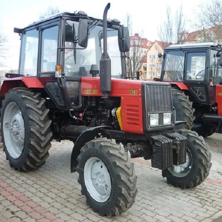 Трактор мтз 100. МТЗ-820 Беларус. МТЗ 820. Трактор Беларус 820. МТЗ 820 экспортный вариант.