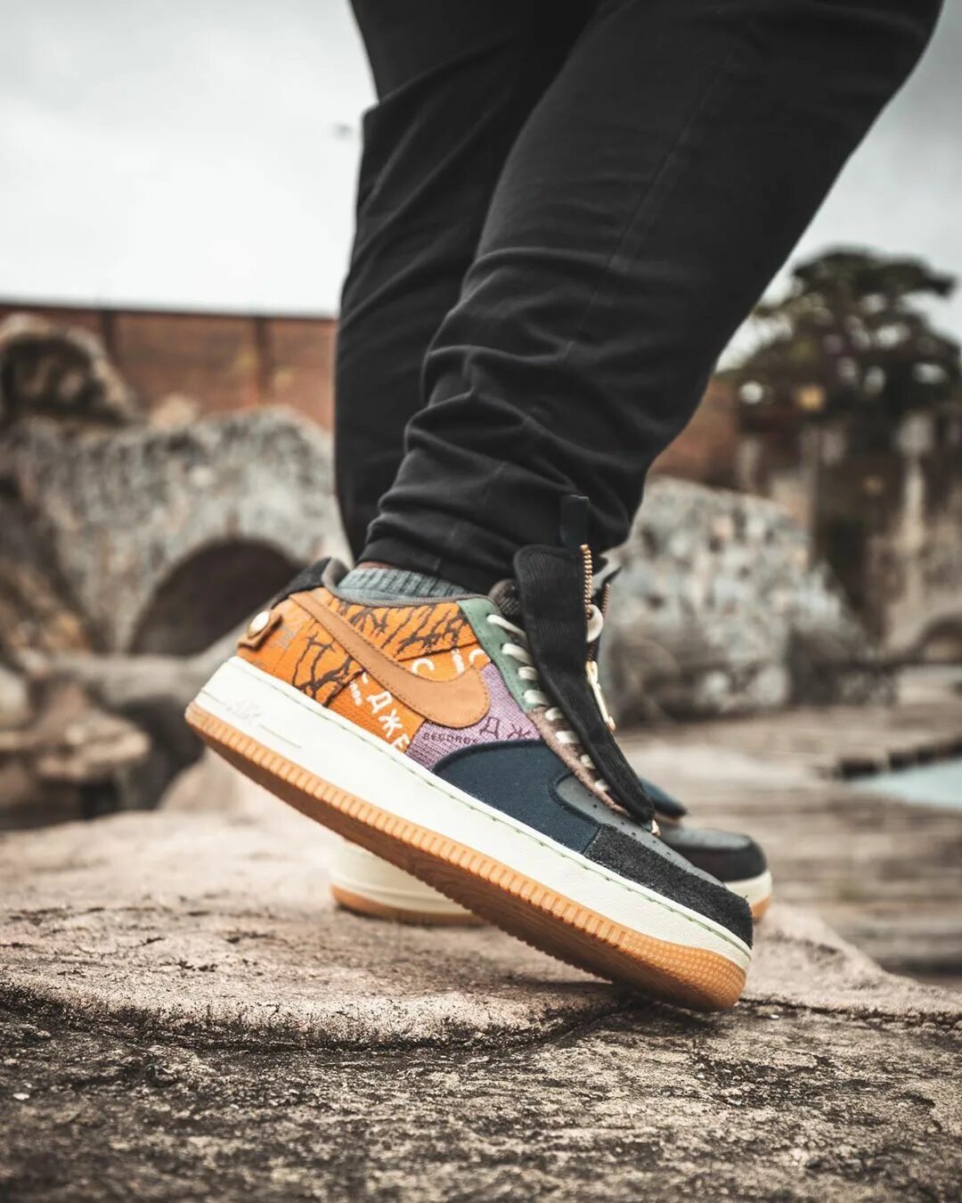 Nike travis cactus jack. Nike Air Force 1 Low Travis Scott Cactus Jack. Nike Air Force Travis Scott. Найк АИР Форс 1 Трэвис Скотт. Nike Air Force 1 x Travis Scott Cactus Jack.