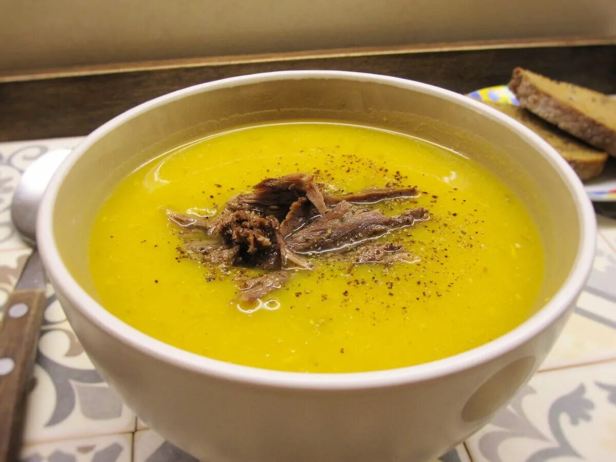 Суп пюре из печени куриной. Тыквенный суп с говядиной фото.