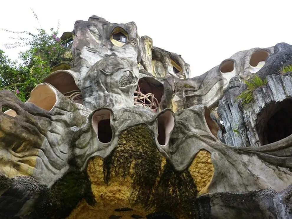 Ханг нга далат вьетнам. Далат crazy house. Отель в далате crazy house. Далат архитектура. Далат crazy house.