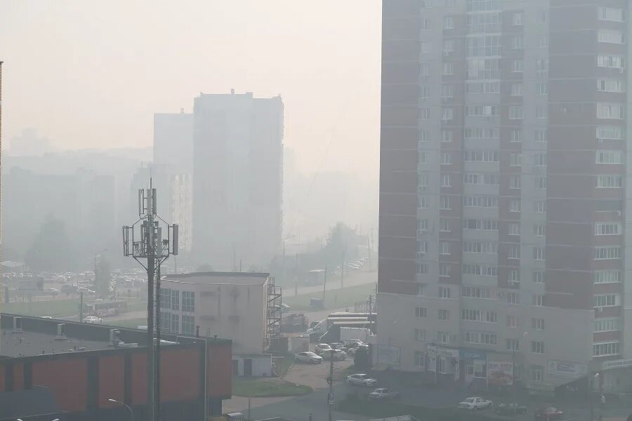 Сильный запах гари. Дым Пенза. Воздух пахнет гарью. Запах Гари. Люблино в дыму 22.08.