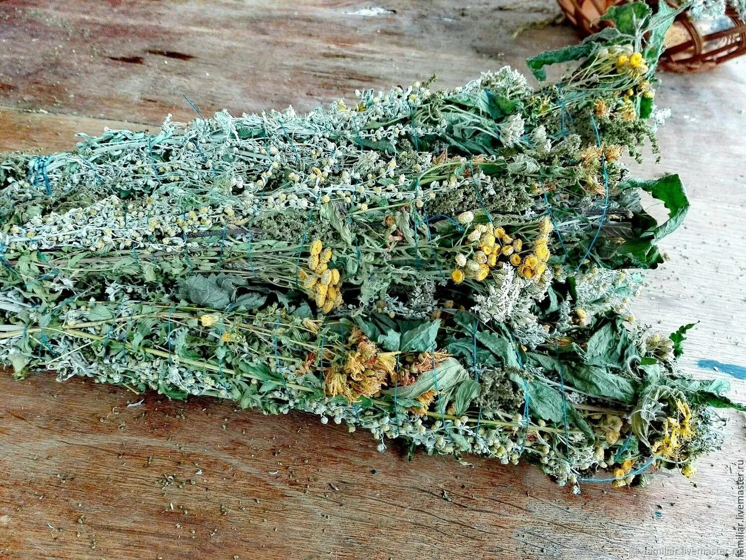 Какой полынью можно