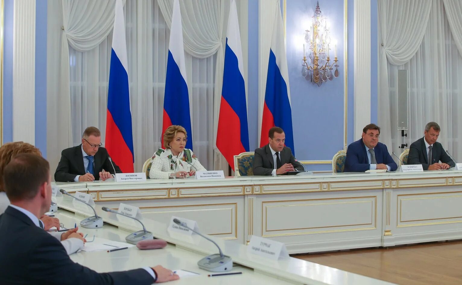 Сенаторы правительства рф. Председатель совета палаты. Валентина матвиенко совет федерации. Представители совета федерации. Председатель совета палаты.