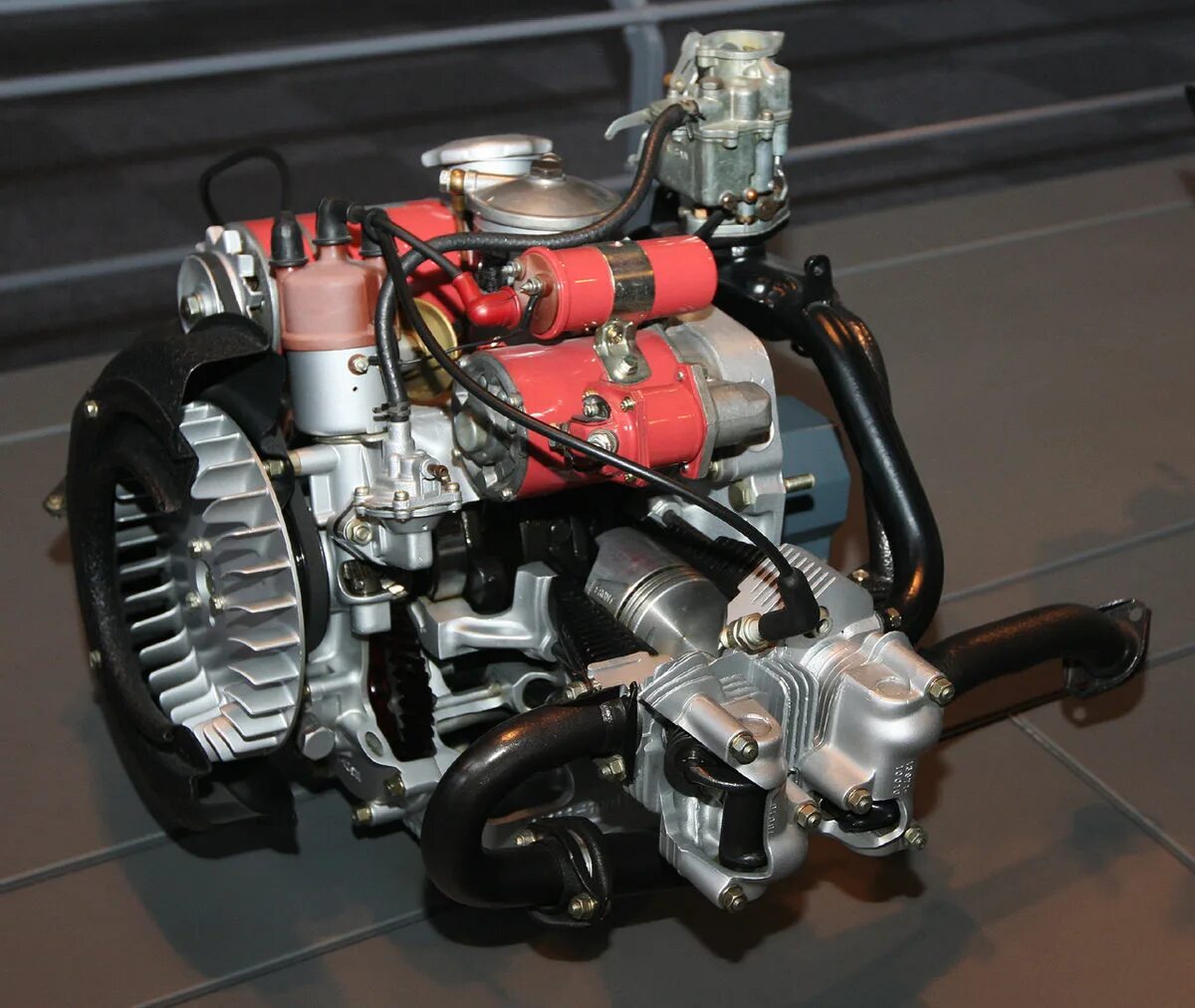 ДВС Тойота 4y. Дизельный оппозитный мотор Субару. Оппозитный 2 цилиндровый дизель. 4-Х цилиндровый оппозитный двигатель. Flat engine