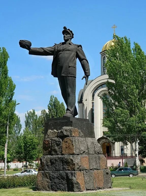 Памятник слава шахтерскому труду. Слава шахтёрскому труду достопримечательности донецка. Площадь шахтеров. Фото донецк памятник слава шахтерскому труду. Донецк.