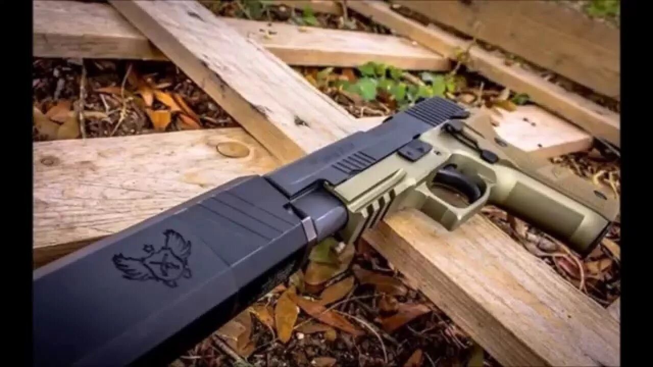 Sig варфейс. Sig sauer p226 c. sig sauer p226 с глушителем. sig sauer p226 tactical.