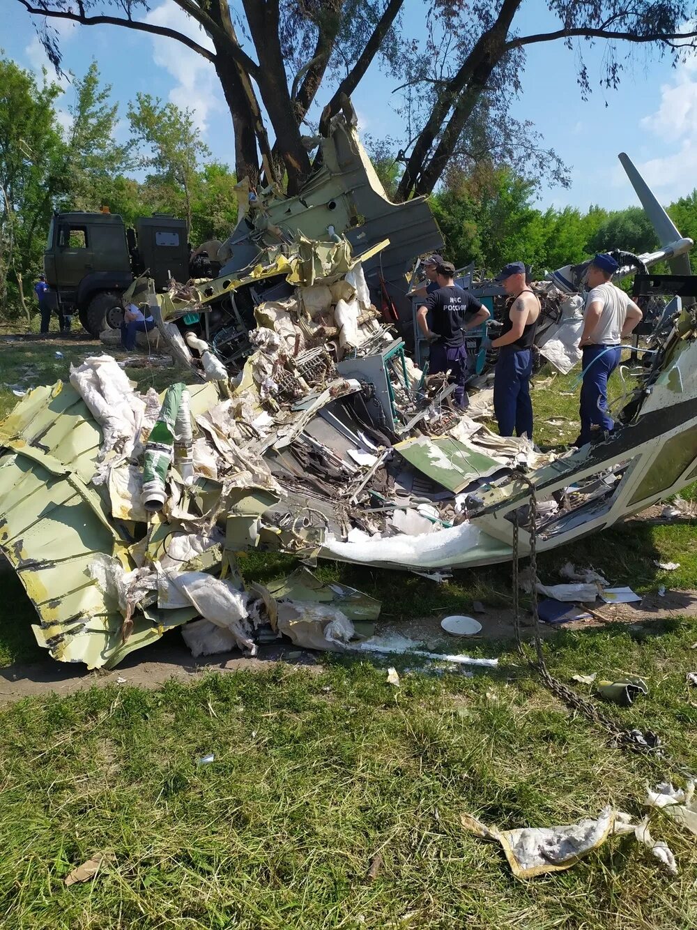 Аэродром танай катастрофа. Заброшенный ан 10 краснодар. Крушение боинга 737 в перми. Авиакатастрофа в татарстане. Упавший самолет краснодар.