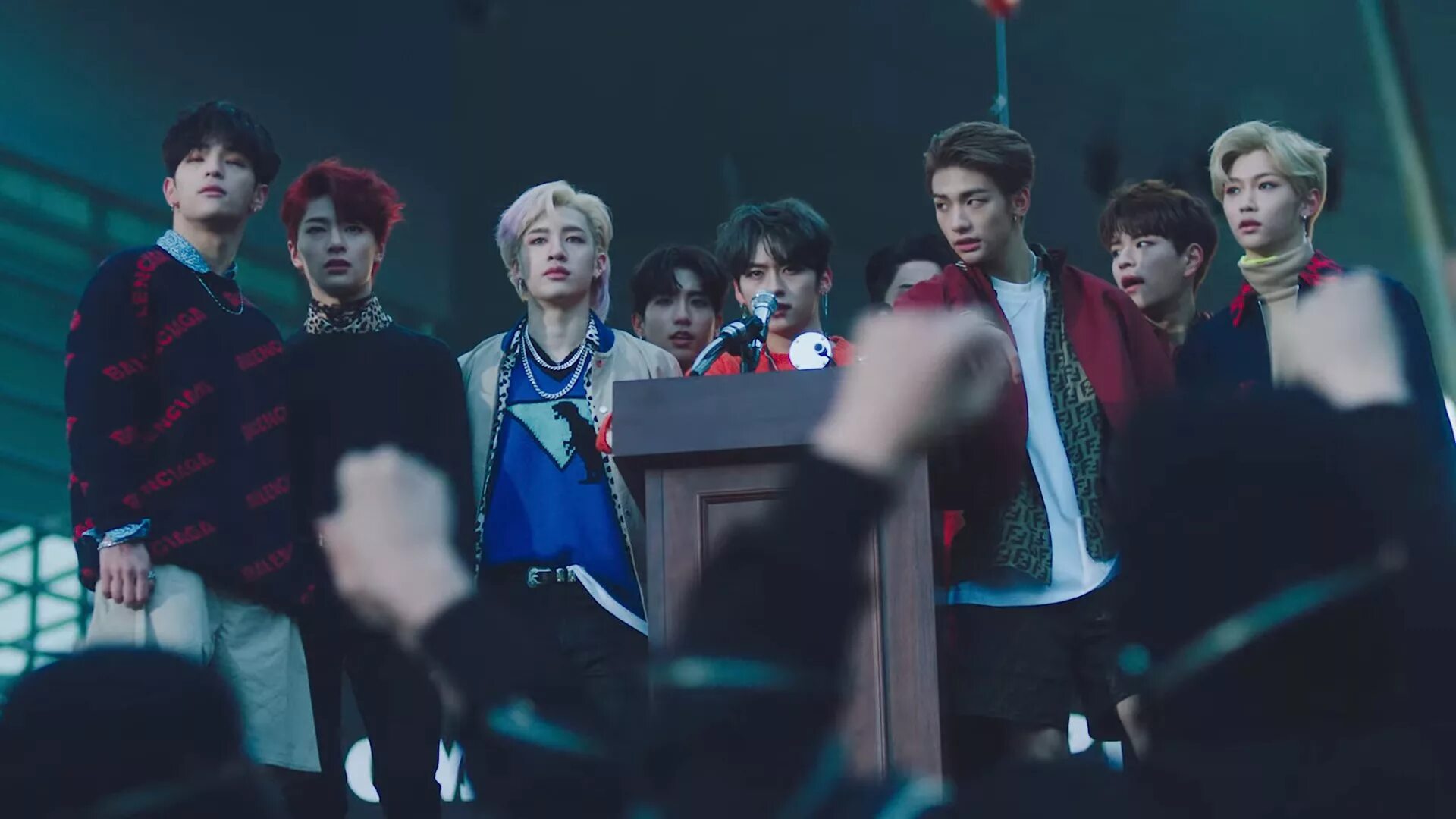 Группа Stray Kids. Чонин miroh. Группа Stray Kids 2020.