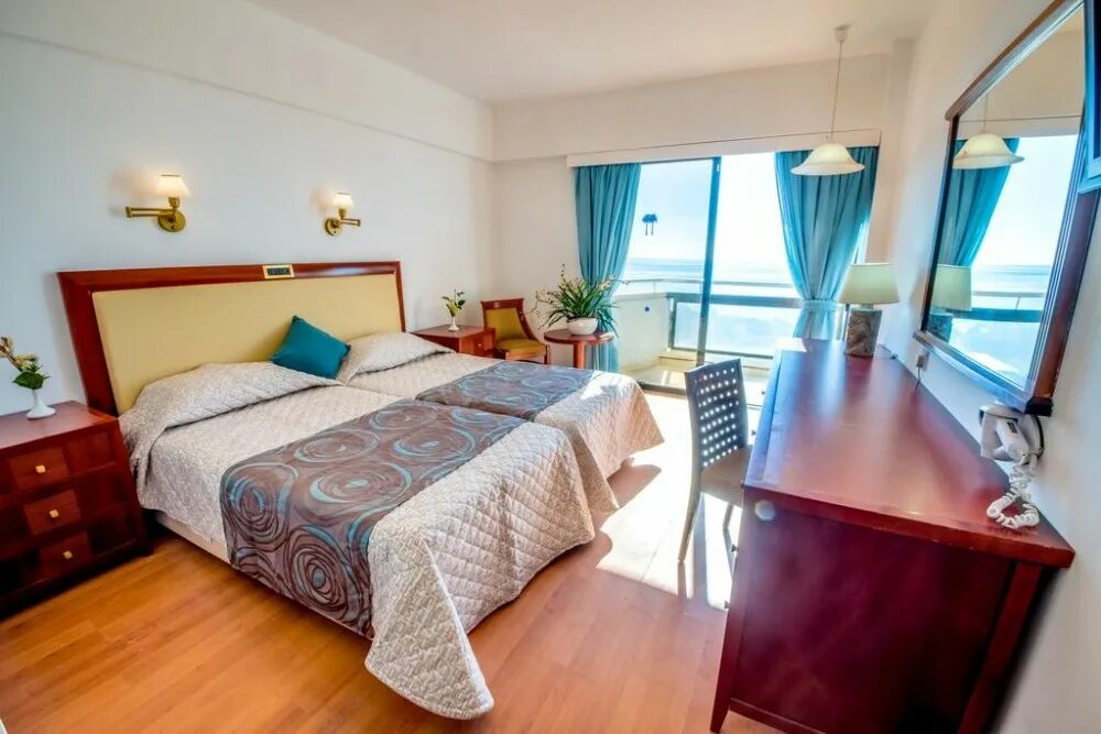 Отель luca beach hotel 4. Отель luca beach hotel 4. Отель luca beach hotel 4. Отель во флориде. Кипр айя-напа флорида.