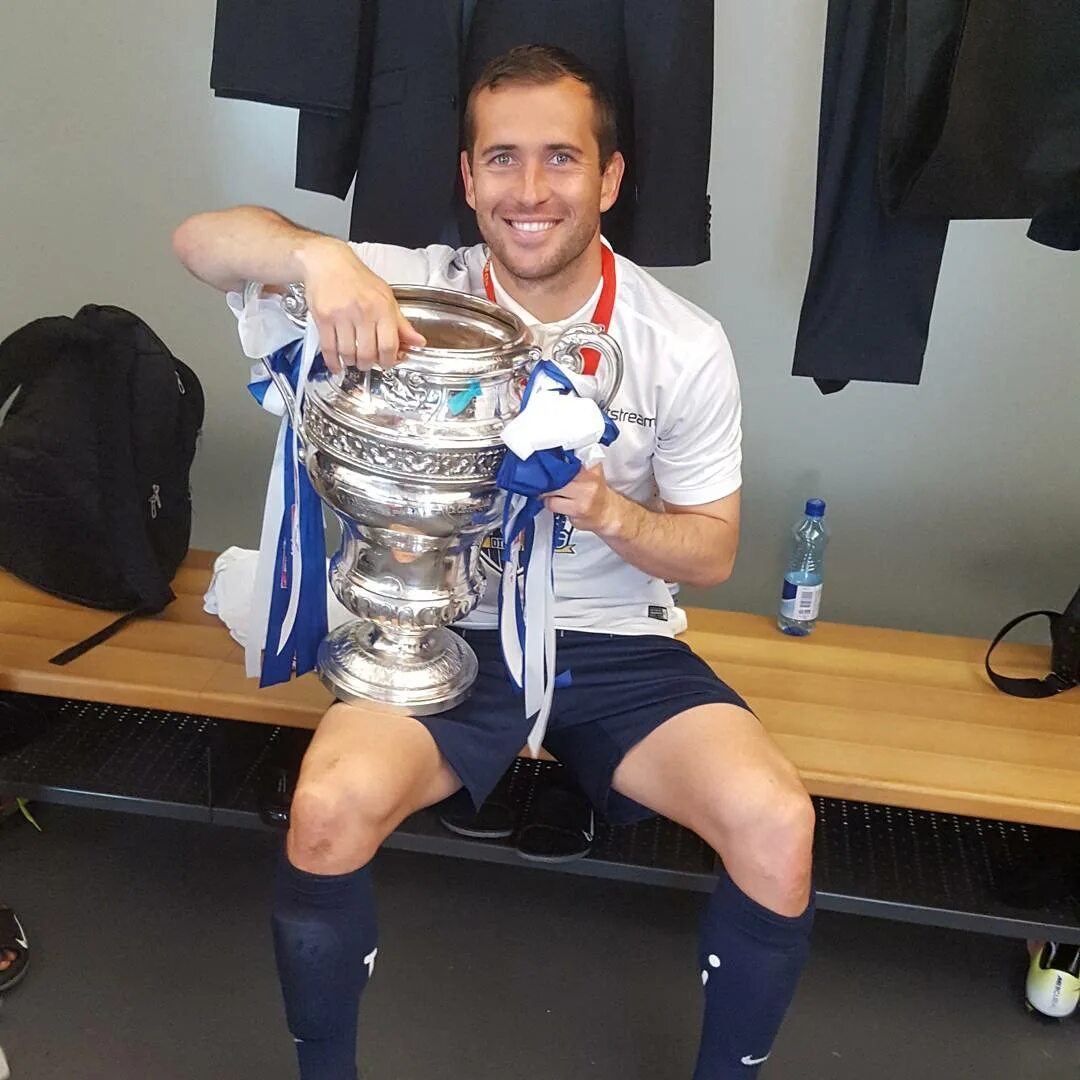 Португалия проиграла. Кубок швейцарии эмблема. Люцерн - грассхоппер обои. Чемпион швейцарии по футболу 2003 грассхопперс. Франция швейцария 28 июня пенальти матч 2021.