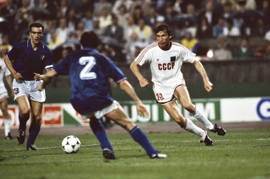Че 1988. СССР Италия 1988 полуфинал. СССР Бразилия 1988 финал. Финал евро 1988.