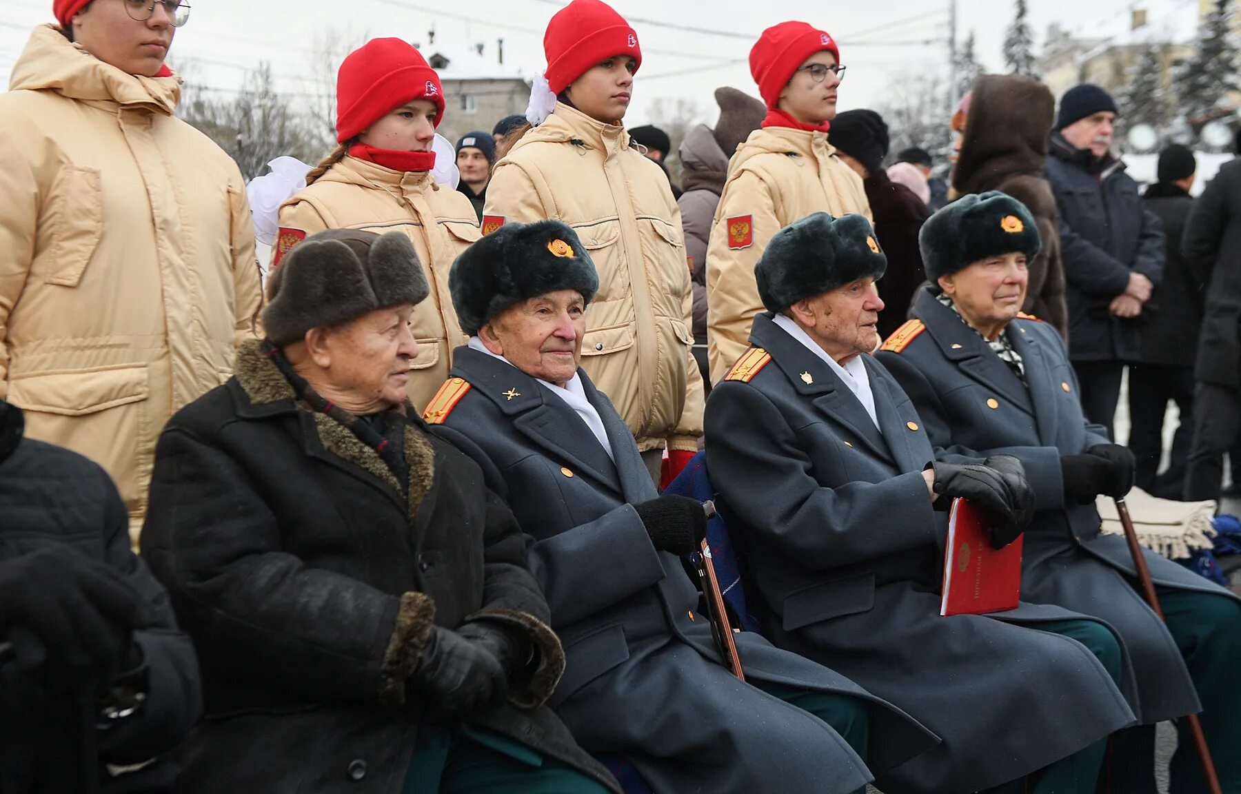 81 годовщина освобождения. Обелиск Победы Тверь. 16 Декабря освобождение Калинина. Памятный митинг посвященный Дню Победы. День освобождения Калинина 2022.