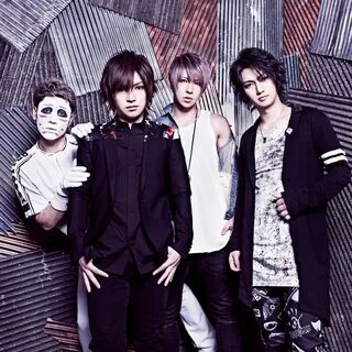 When did ゴ-ル デ ン ボ ン バ- (GOLDEN BOMBER) release "(樽 美 酒 研 二)新 NISA 始 め...