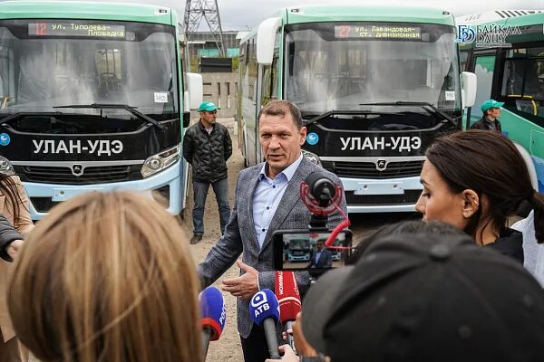 Российский поезд с дымом. В улан удэ прибыл. Пожарный поезд улан-удэ фото. Аэропорт байкал коронавирус. Байкальская миля 2024.