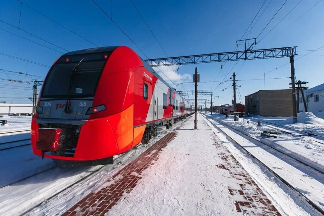 Москва оренбуржье. Электропоезд Ласточка Орск Оренбург. Поезд Ласточка Оренбург Орск. Ласточка Оренбург Орск электричка. Скоростной поезд Оренбург Орск Ласточка.