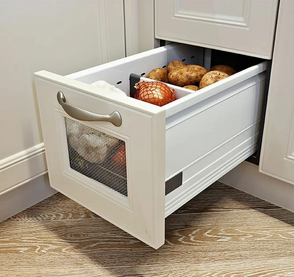 Купить ящики для хранения кухня. Выдвижной ящик для хранения овощей. Выдвижной ящик для картошки. Выдвижные ящики для овощей на кухне. Ящик под овощи на кухню.