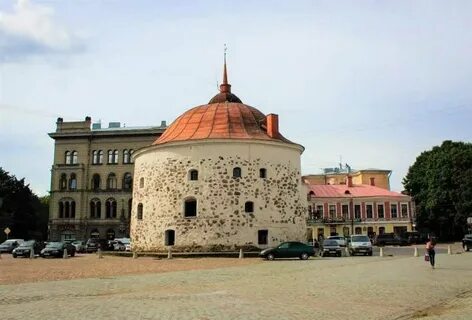 Круглая башня рыночная площадь 1