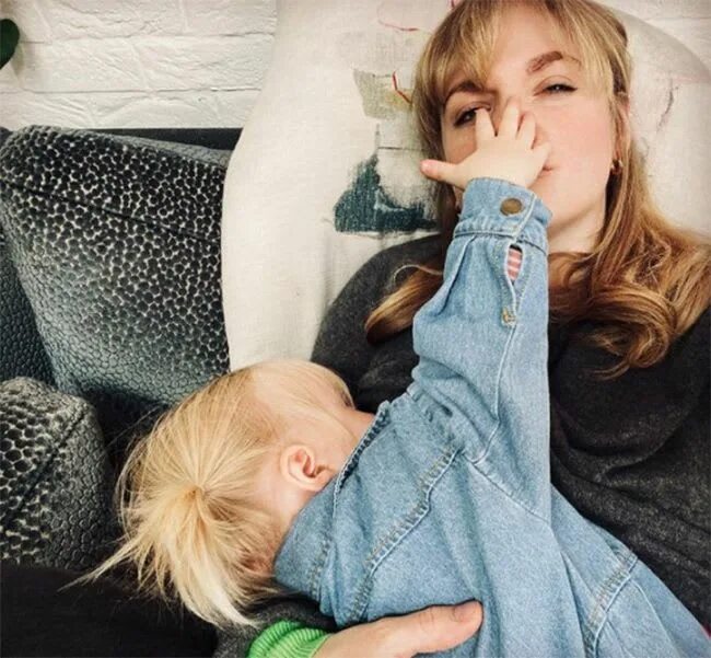 Breastfeeding instagram. Джорджия Теннант. Джорджия Элизабет Теннант. Джорджия Теннант 2021. Джорджия Моффетт и Дэвид Теннант с детьми.