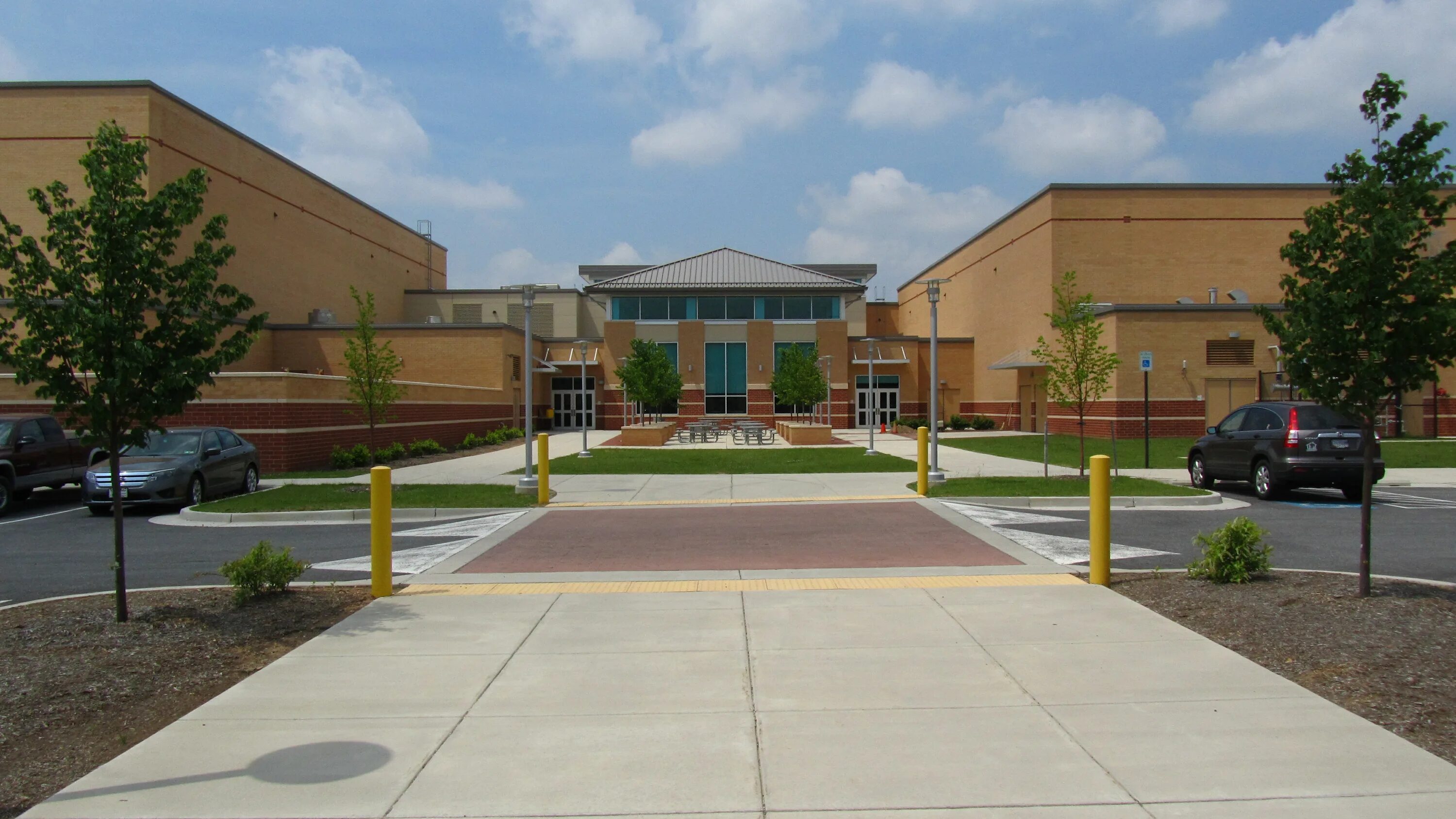 Valley high school. High school школа. Overland high school aurora. Valley high school. Valley high school.