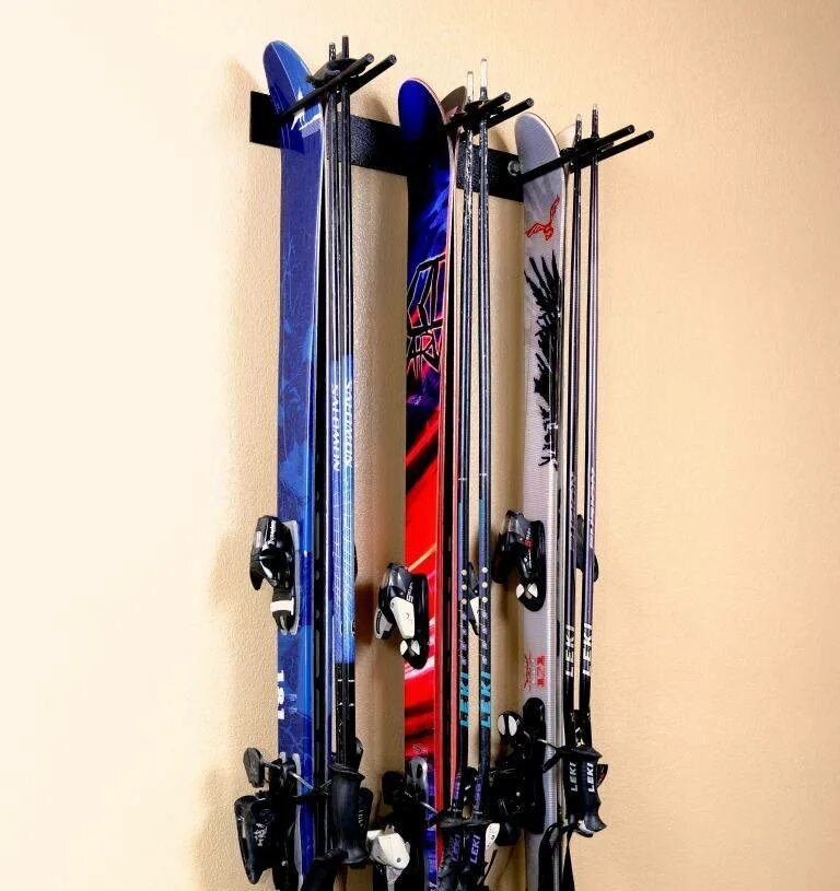 Крепление для хранения лыж. Хранение лыж. Стойка для лыж. Держатель для лыж. Консервация лыж на лето