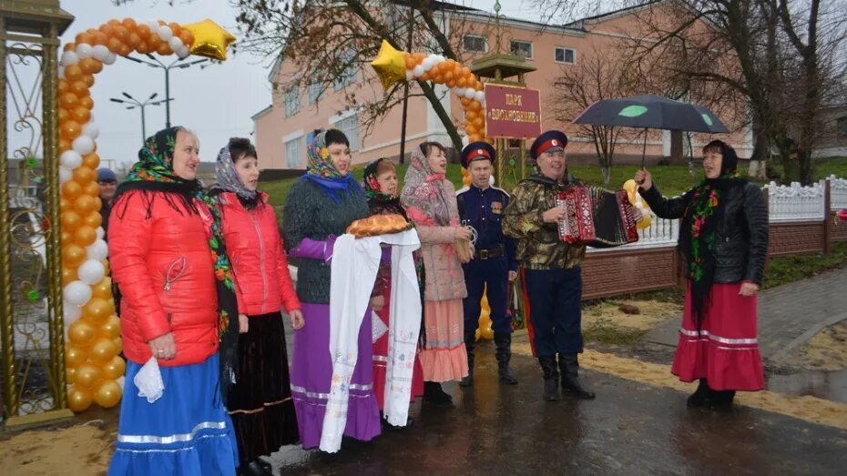 1 никольское воронежская. Никольское 1 Воробьёвский район. Село 1 Никольское Воробьевского района Воронежской области. Село Никольское Воробьевский район. СДК Никольское 1 Воробьевского района.