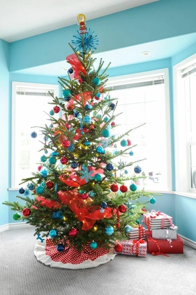 Pin de Brittany Fowler en Christmas Arboles de navidad ideas, Decoración azul de