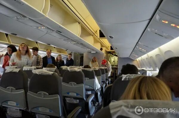 Отзыв о Самолет Boeing 767-200 UTair Самолет экономичного класса