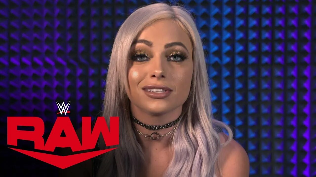 She lived with her two. Лив Морган. Liv Morgan Backstage. Liv Morgan 2014. Лив Морган и Умберто.