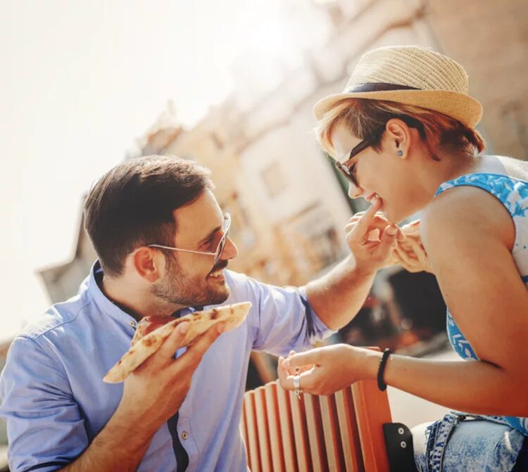 общение итальянцев. характер итальянцев. эмоциональные итальянцы. разговор итальянцев. итальянская семья.