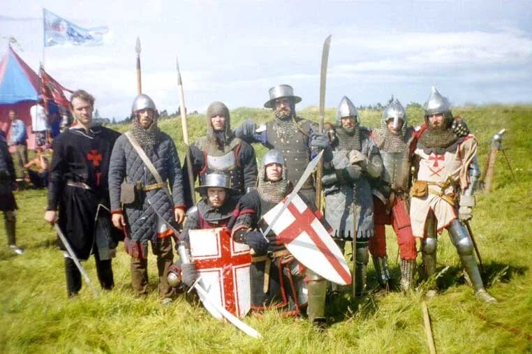 Ливонский ордер. Ливонский орден тевтонский орден орден меченосцев. Флаг ливонского ордена. Рыцари ливонского ордена. Ливонский рыцарский орден.