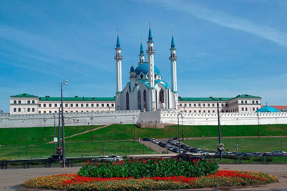 Дворец земледельцев в казан. Казанский вариант. Белокаменная крепость». Площадь дворца земледельцев казань. Дворец земледельцев казань.