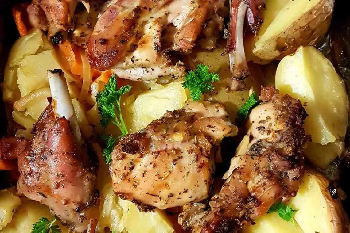 Фрикасе из кролика в винном соусе рецепт с фото - 1000.menu