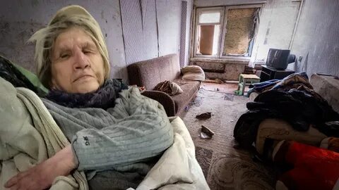 Бабушка умирает дома