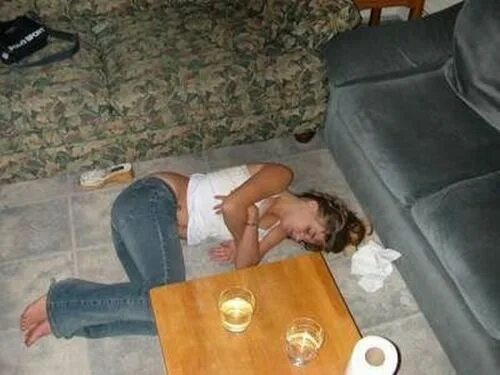 Жена после пьянки. Жена после пьянки. Женщина бухает. Жена после пьянки. Жена после пьянки.