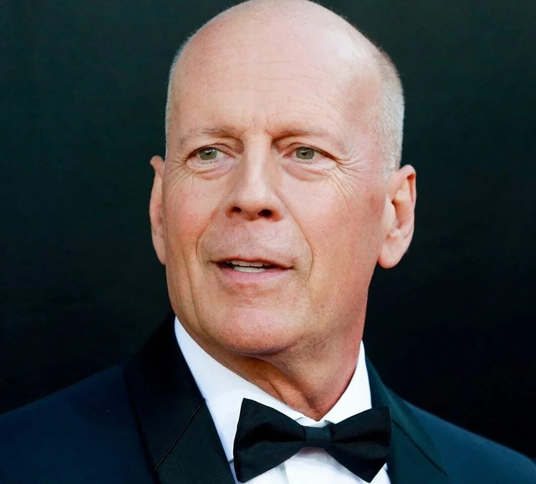 Брюс стар. Уолтер Брюс Уиллис. Bruce Willis 2023. Брюс Уиллис фото. Брюс Уиллис сейчас.