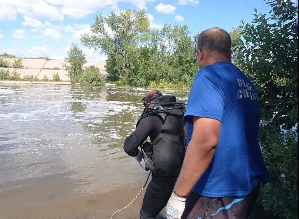 Река Иргиз. Утонувшие девочки в Саратовской области. Утонул купаться