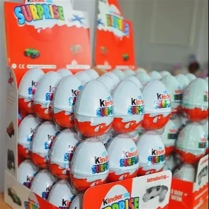 Киндер сколько в коробке. Киндер упаковка. Упаковка киндер сюрприз. Киндер сколько в коробке. Упаковка киндеров.