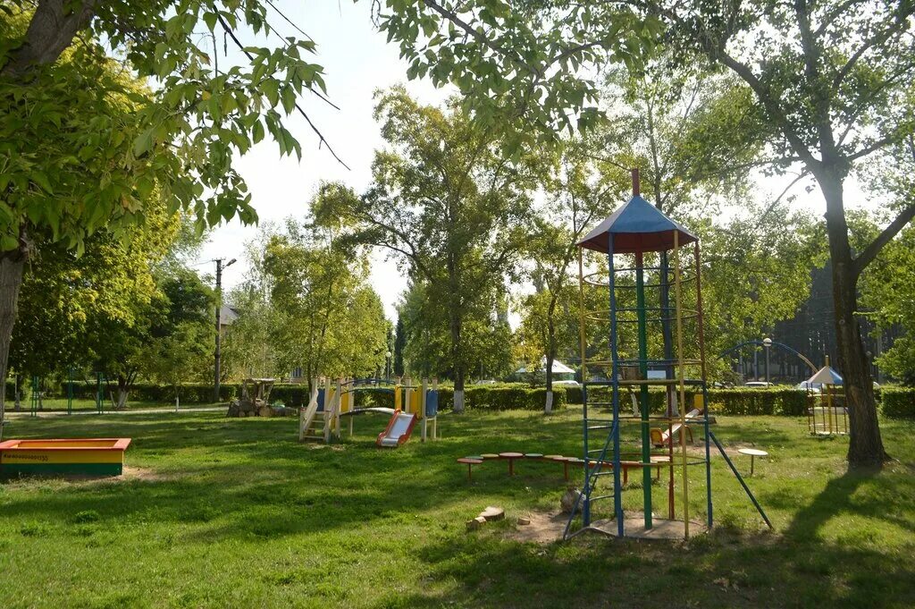 Парк ударник. Озеро ударник саратов. Ударник заводской район. Парк ударник саратов заводской район. Турбаза ударник саратов.