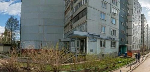 Адоратского 27 казань. Адоратского 35. Адоратского 27. Адоратского 27. Адоратского 27 аптека.
