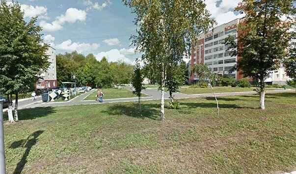 Бульвар саранск. Саранск, бульвар эрьзи бульвар эрьзи. Бульвар саранск. Бульвар эрьзи саранск парикмахерская. Косарева 100а саранск.