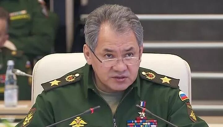 Настоящее воинское звание шойгу. Шойгу 2001. Шойгу 2001. Дочь шойгу звание. Шойгу сергей кужугетович маршал.