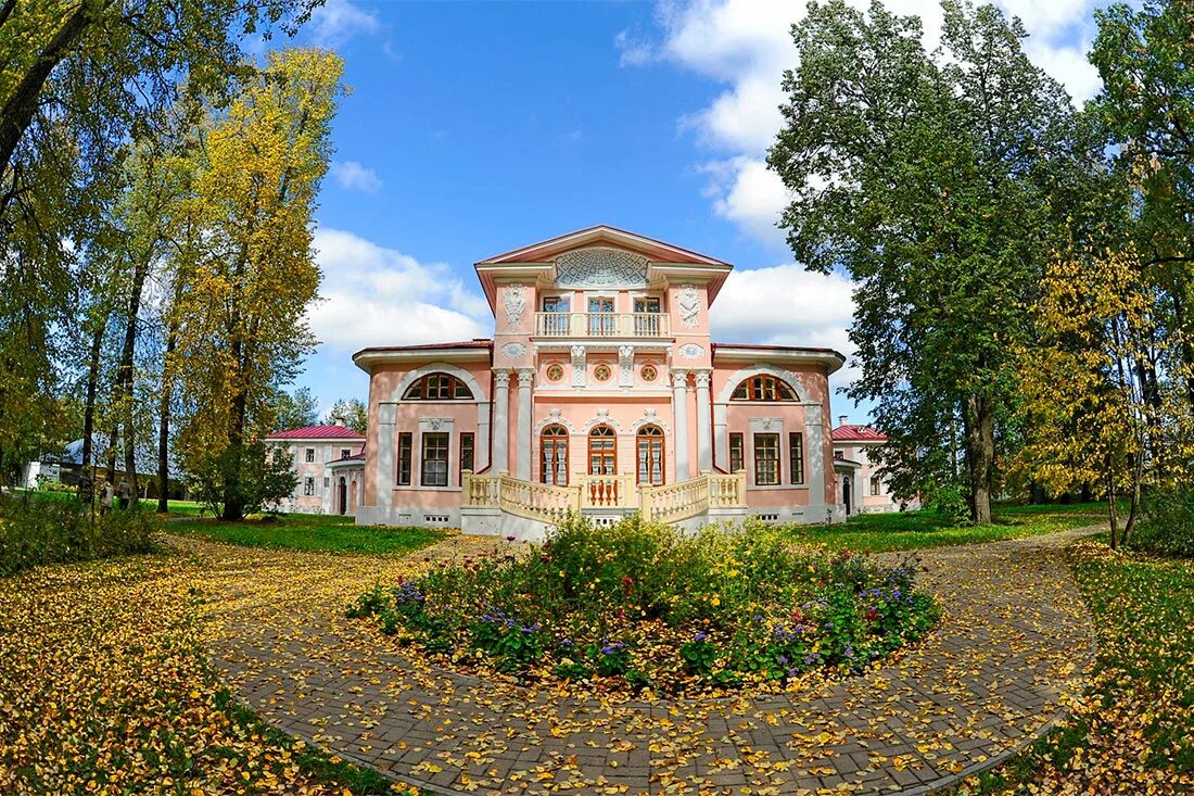 В старинной усадьбе где. Усадьба Брянчаниновых село Покровское. Усадьба Брянчаниновых Вологда. Вологда – Дворянская «усадьба Брянчаниновых». Усадьба Брянчаниновых Грязовецкий район.