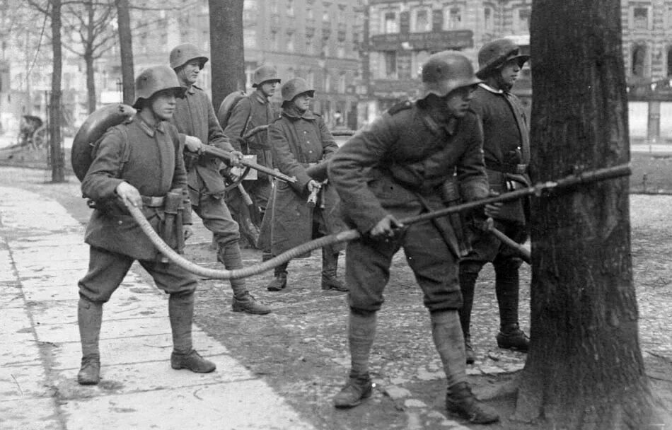 Германия между войнами. Фрайкор 1919. Фрайкоры в Германии 1918. Фрайкоры в Германии 1919. Фрайкор Ноябрьская революция в Германии.