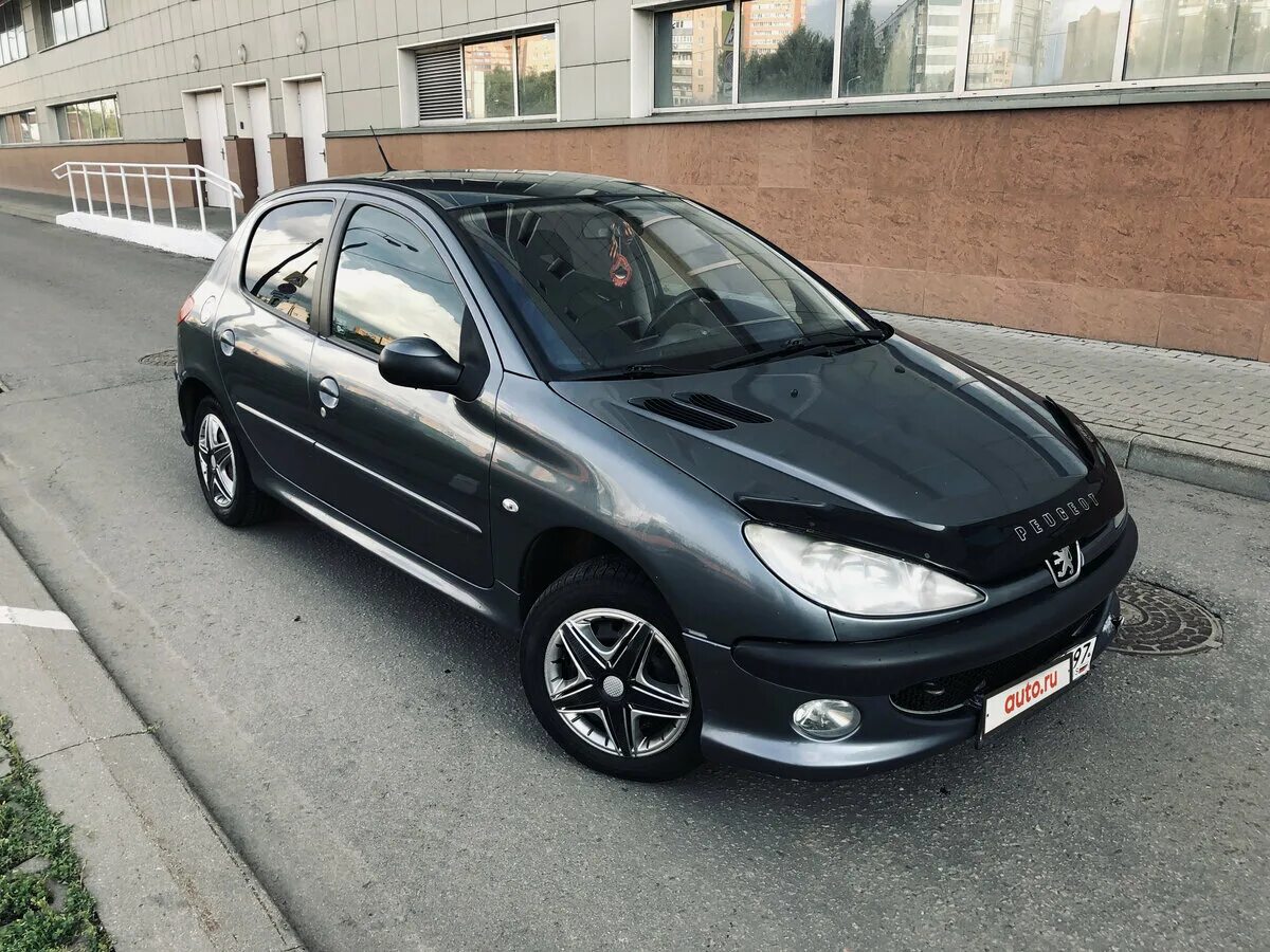 Peugeot 206 1998. Peugeot 206 1. пежо 206 серебристый. пежо 206 2012. 2012 1998.